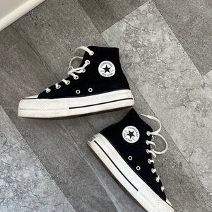 Converse Chuck Taylor All Star Lift Platform
Canvas Sneakers